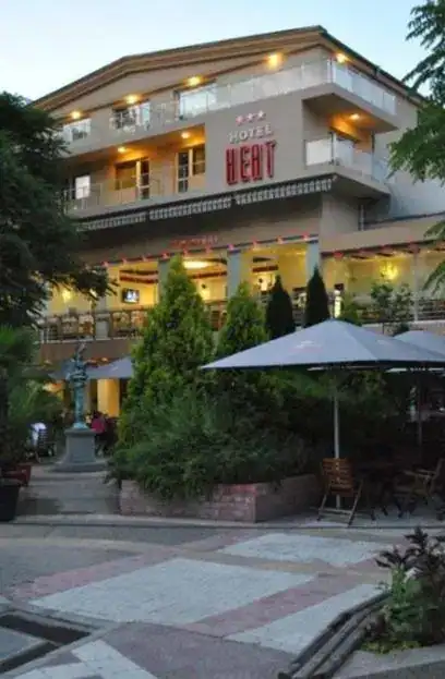 Heat Complex Family Hotel