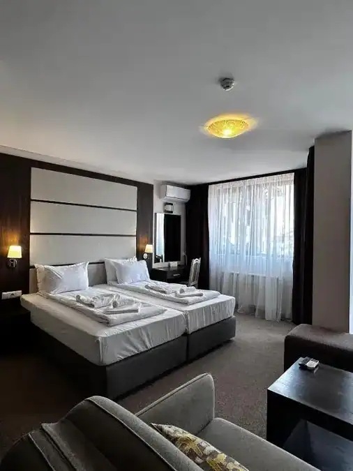 Hotel Zara, снимка 2