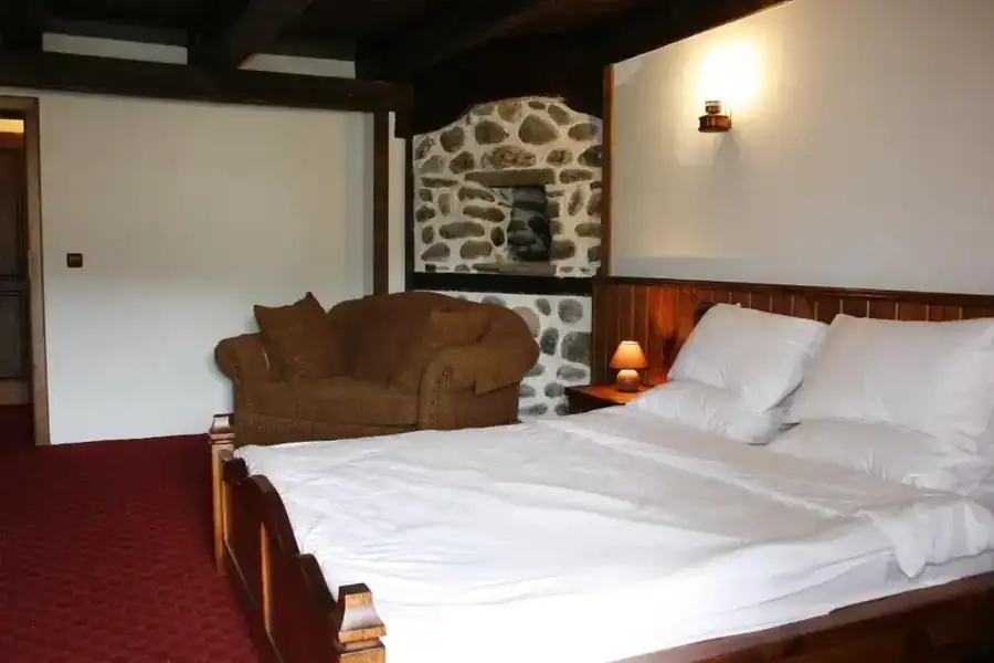 Family hotel Makedonska Kruchma, снимка 3