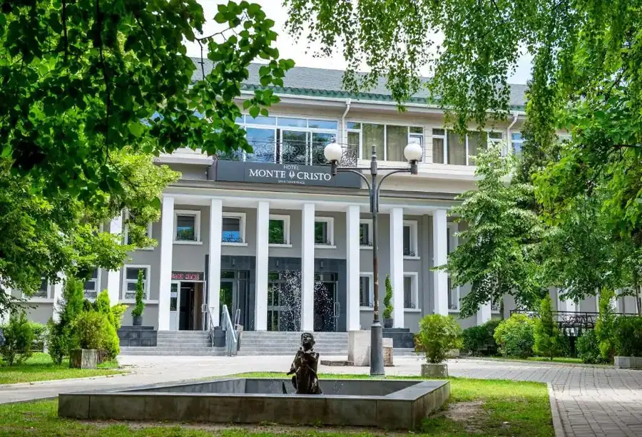 Hotel Monte Cristo, снимка 1