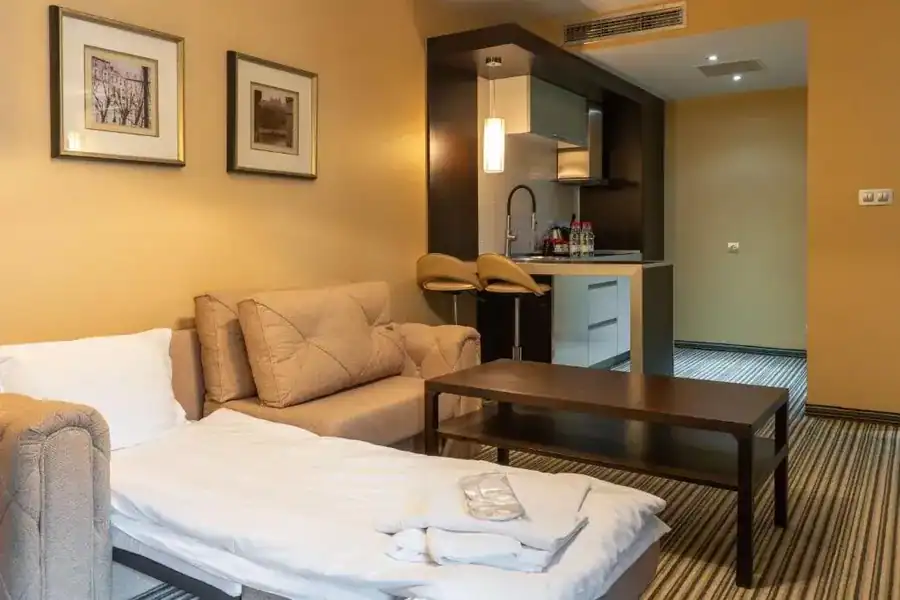 Best Western Plus Olives City Hotel - Free Pool & Parking, снимка 2
