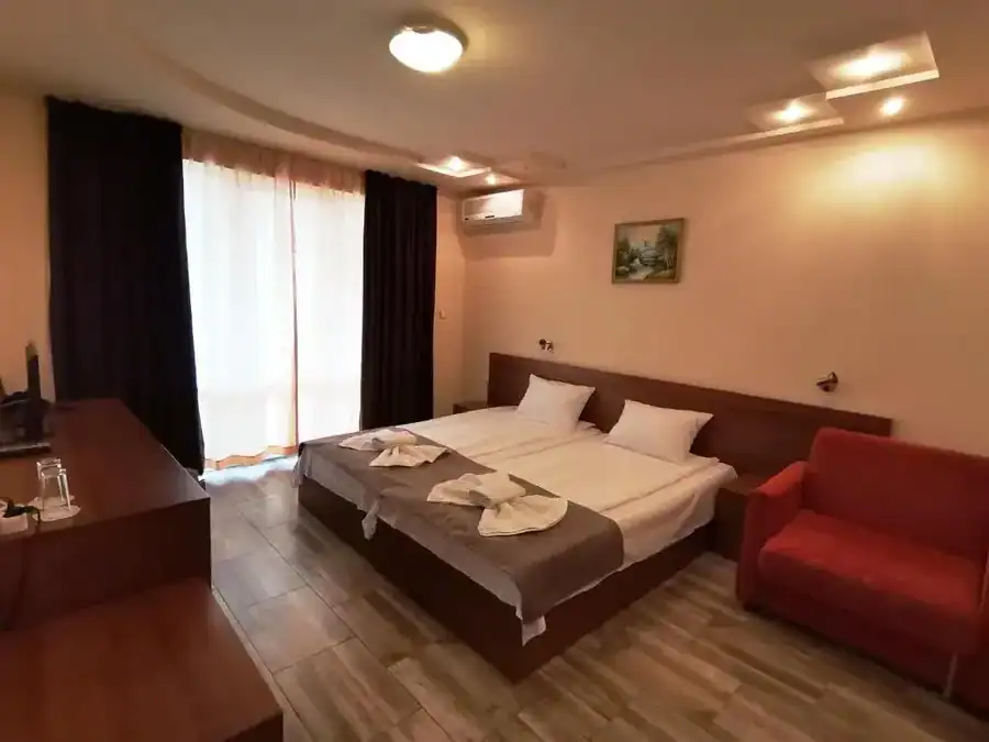 HOTEL PARIS Relax Zone, снимка 2