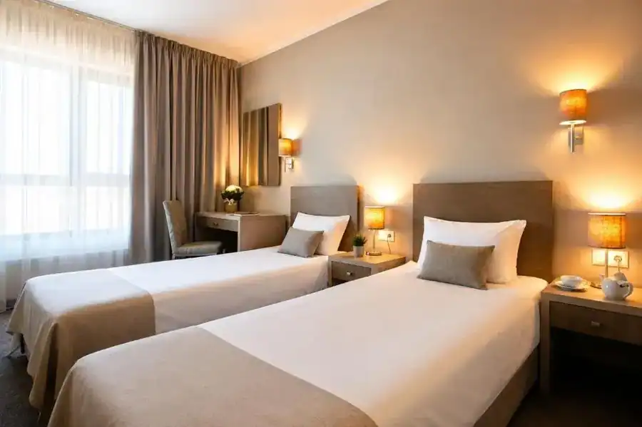 Vitosha Park Hotel - Free Pool & Gym, снимка 2