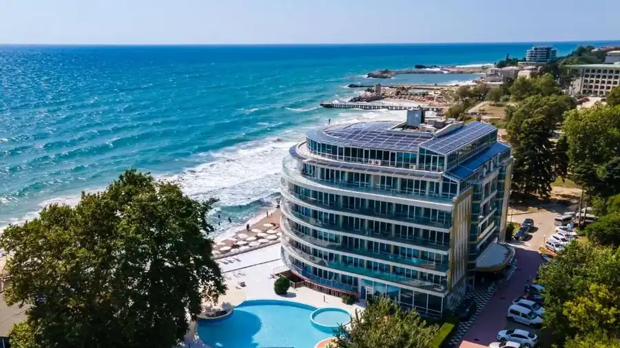 SPA Hotel Sirius Beach - FREE SPA access, Full Board and drinks incl, снимка 1