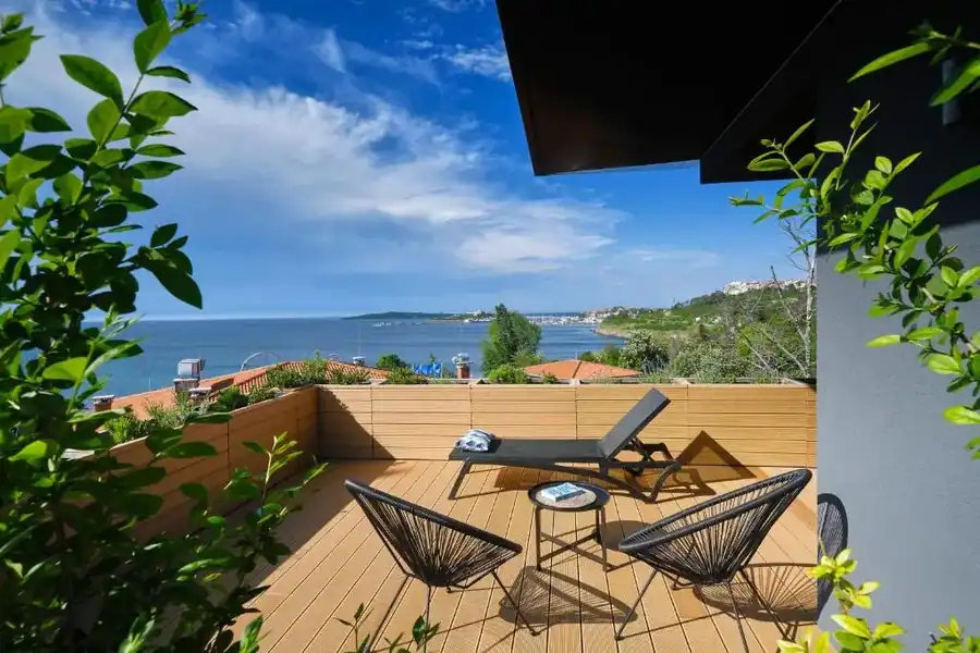 Viva Mare Beach Hotel by Santa Marina, снимка 1