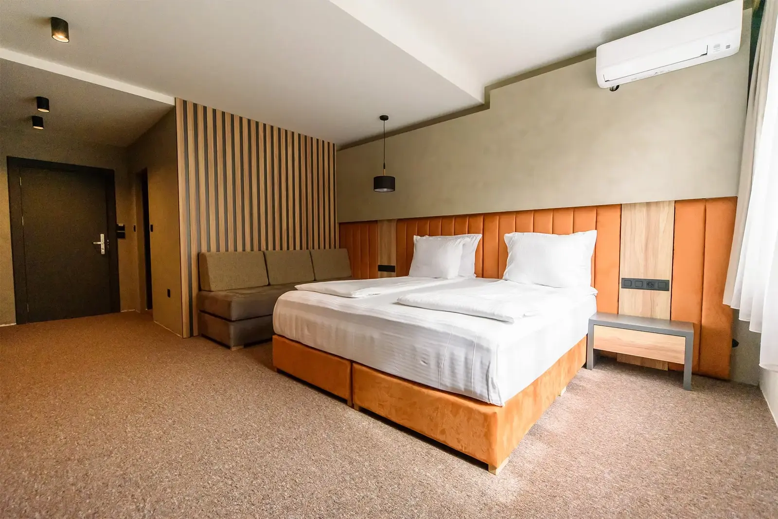 Family Hotel Delta, снимка 3