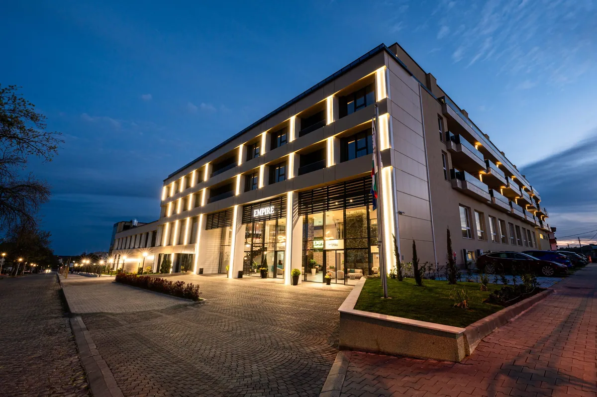 Empire Balneo & Spa Hotel, снимка 1