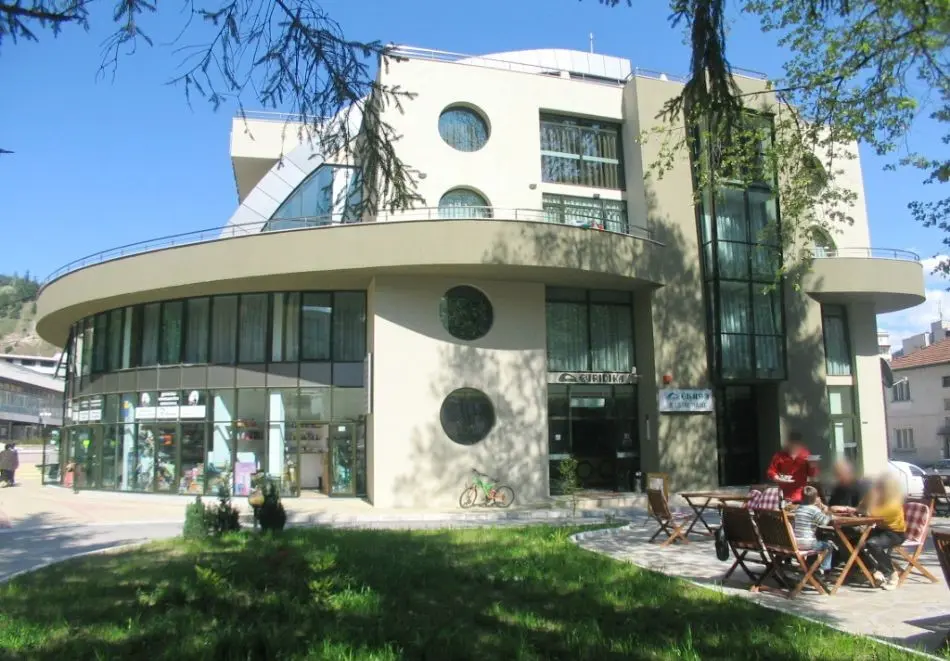 Хотел Евридика, снимка 1