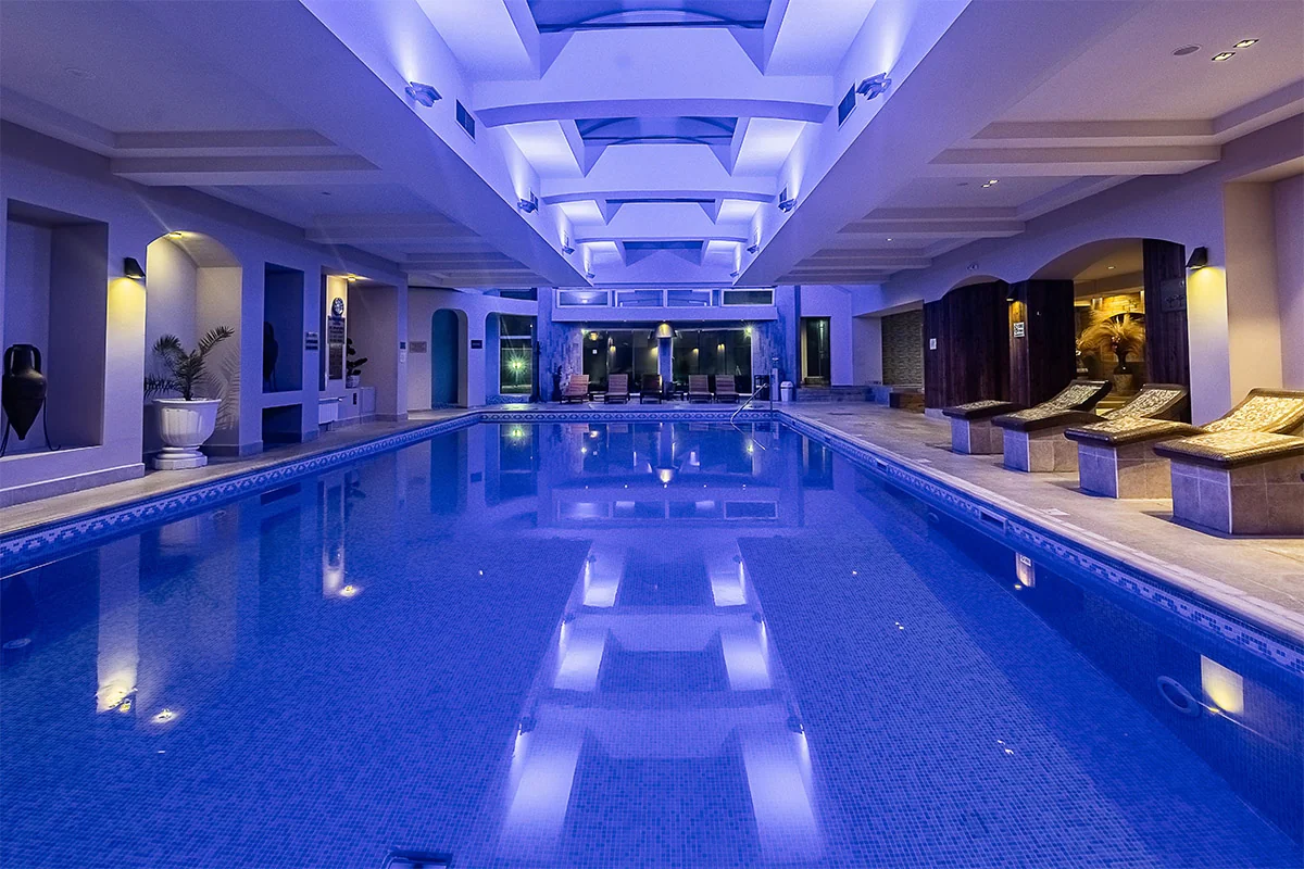 Вътрешен минерален басейн в Royal Spa Hotel