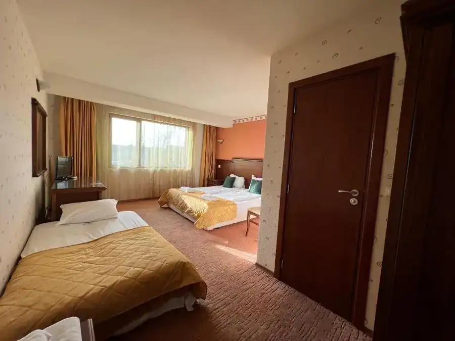 HOTEL BOLYARI