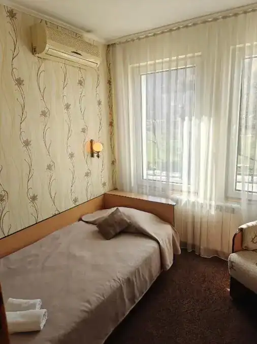 Noviz Hotel