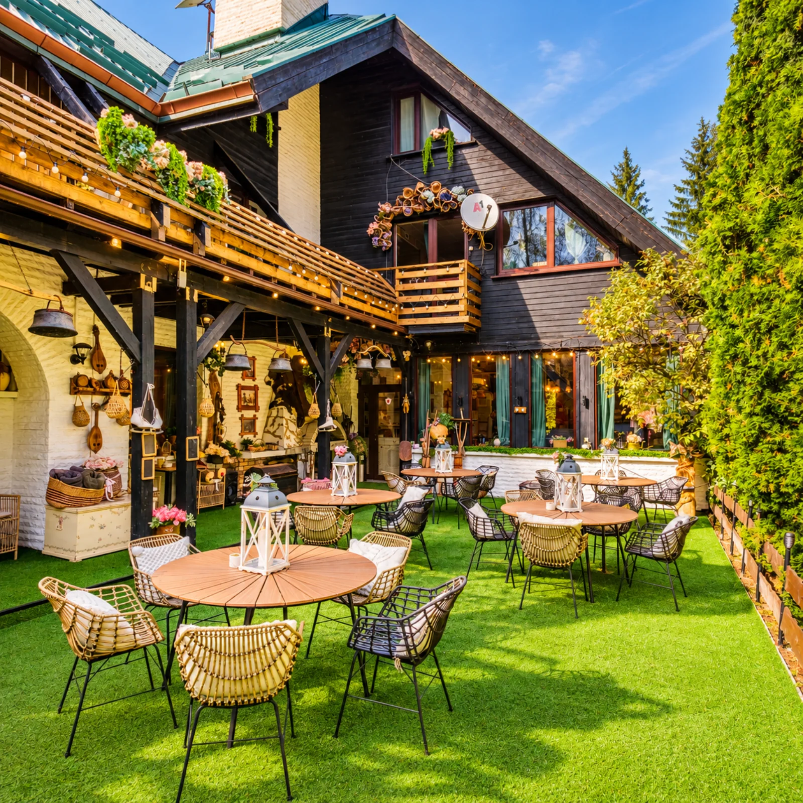 Chalet Evergreen: фасада и тераса