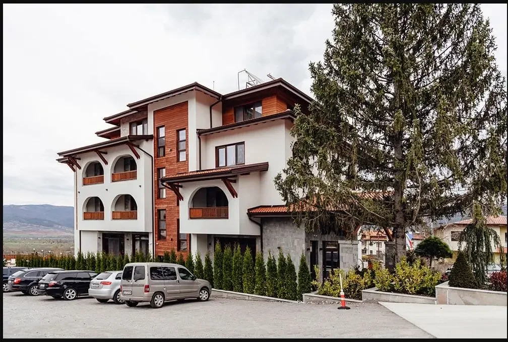 Сградата на EMAR Hotel & SPA в хотел Емар