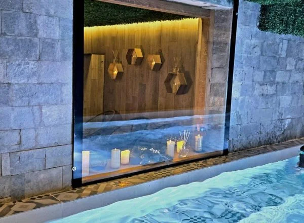 Водната зона за релакс в BOUTIQUE Hotel ENTRY E