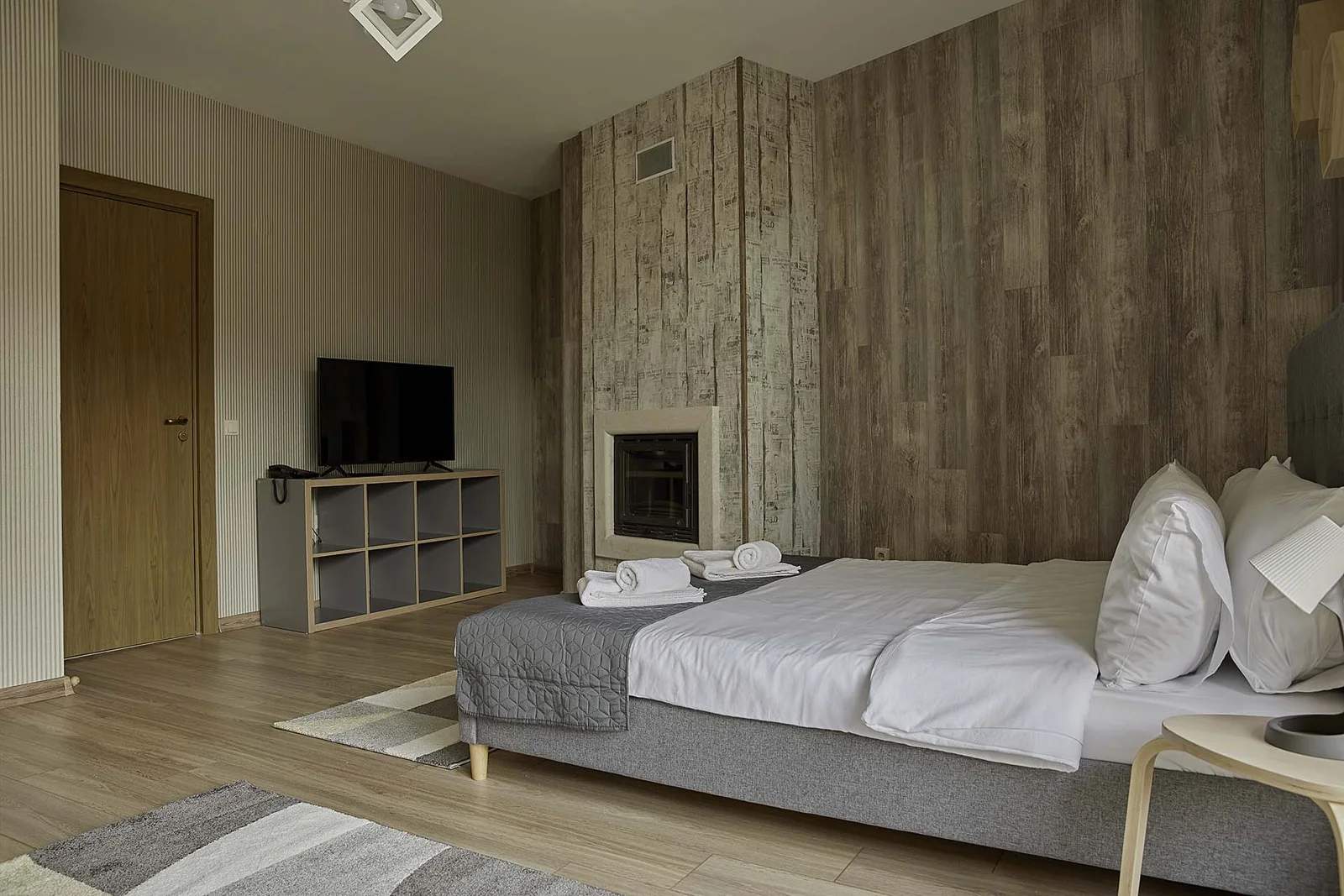 Студио Делукс: спална зона в BOUTIQUE Hotel ENTRY E